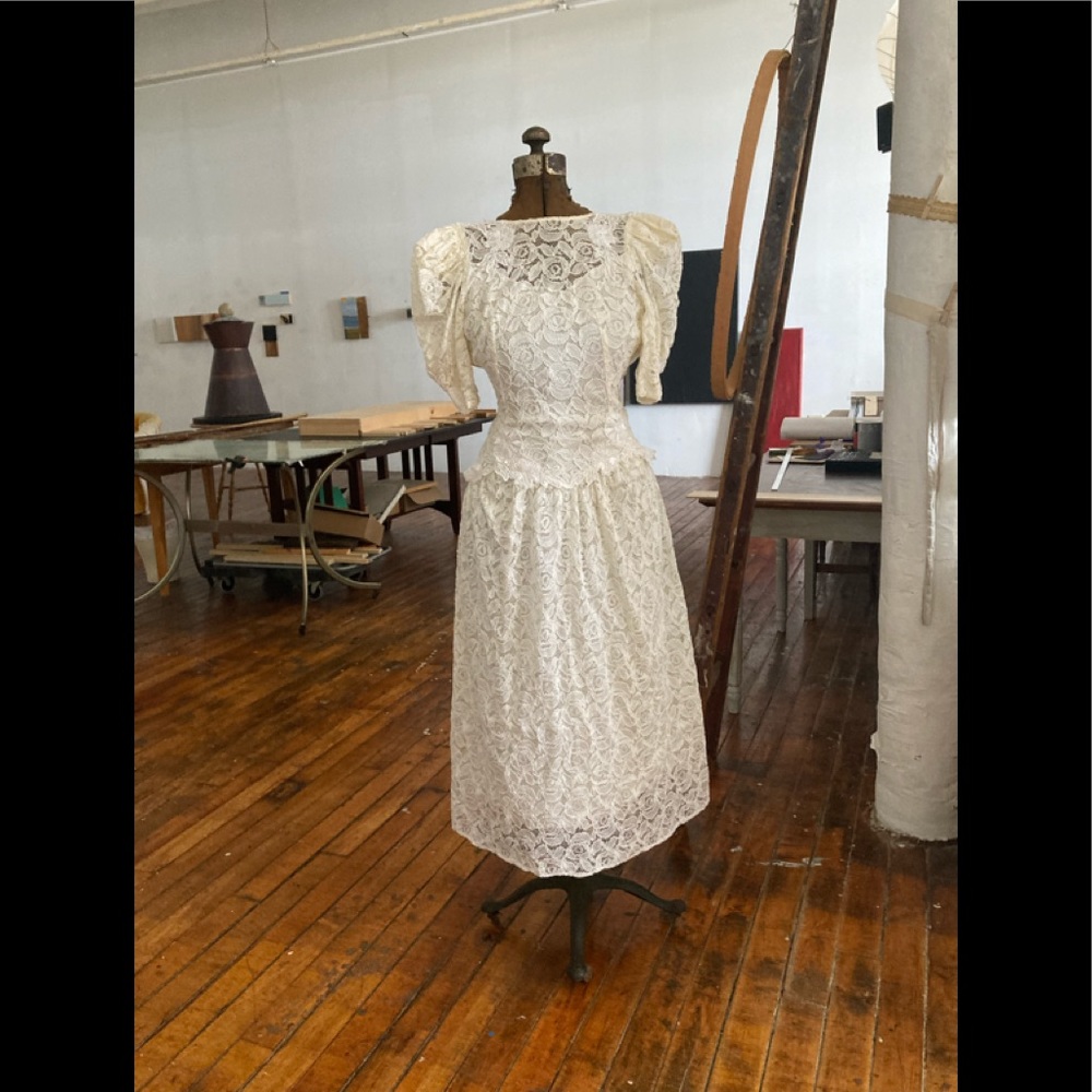 Vintage 80’s Lace Cachet Dress